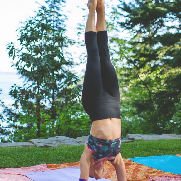 Lululemon Wunder Under Roll Down Wunder Under Crop - Picture 1 of 8